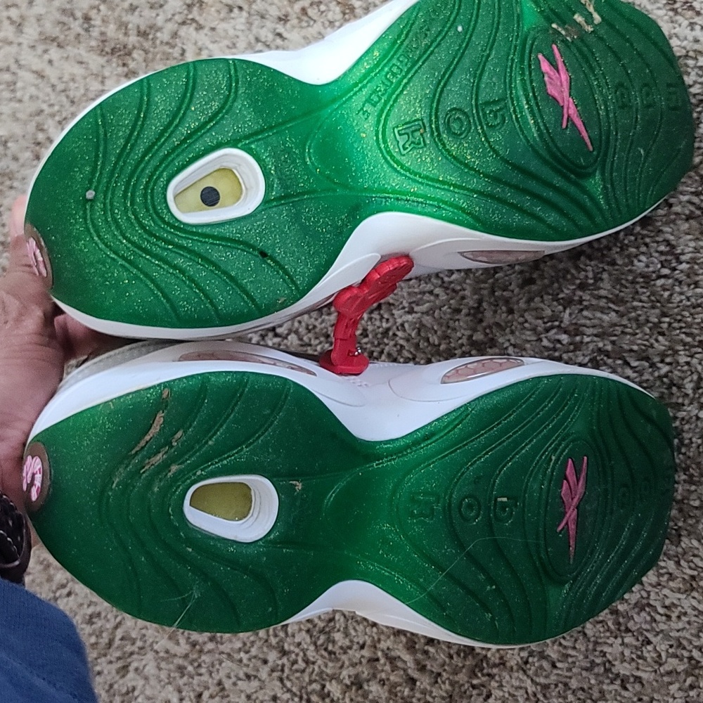 SHOES - Picture 5 of 7